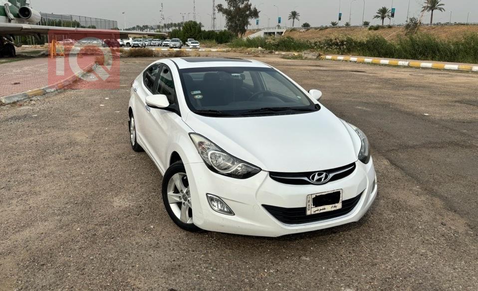 هیۆندای ئەلەنترا